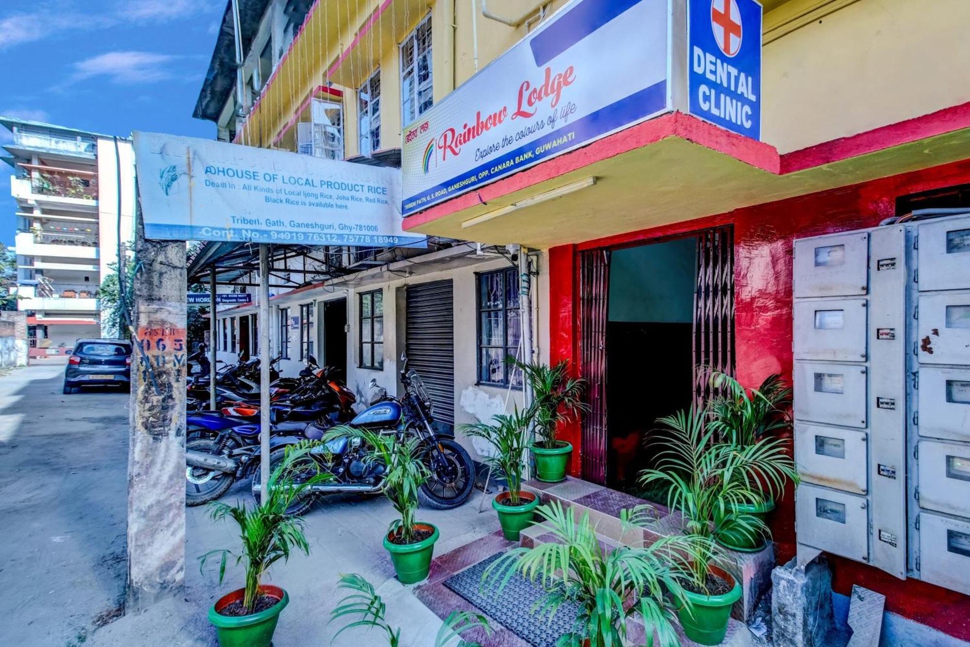 Spot On Rainbow Lodge Guwahati Buitenkant foto